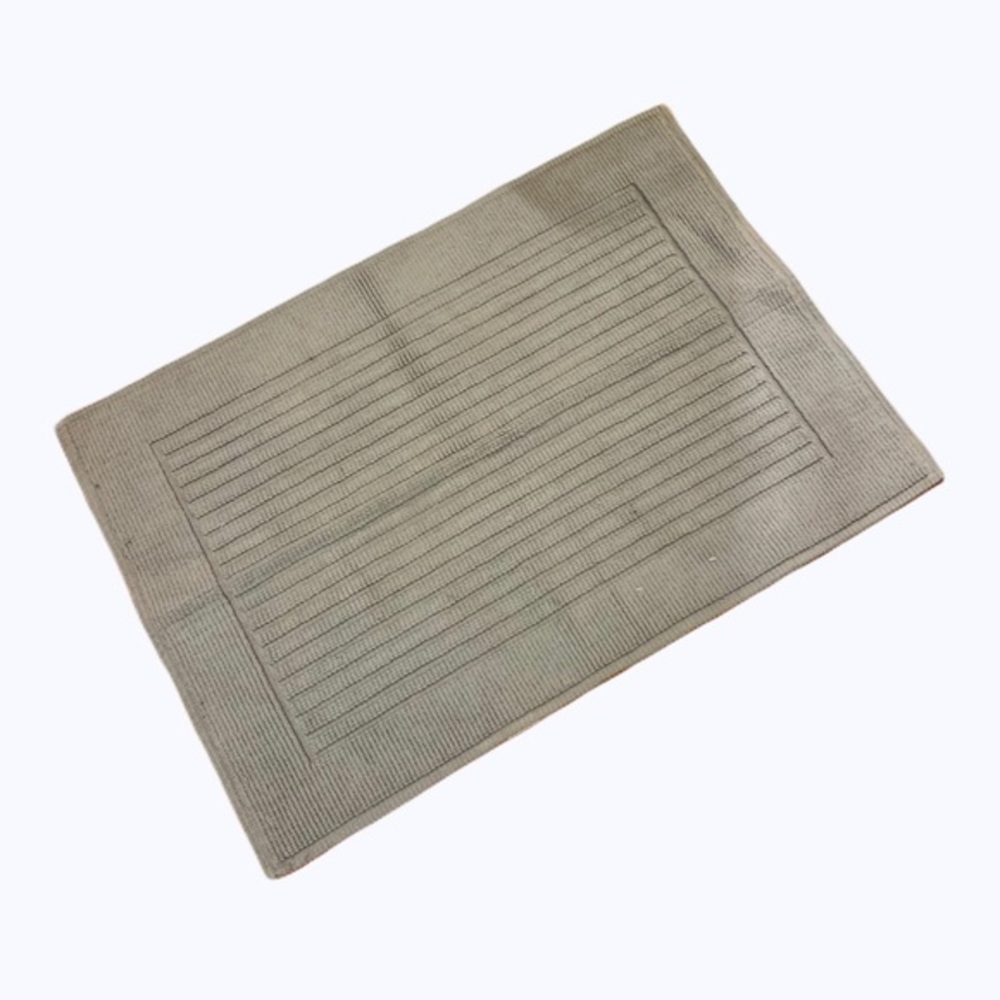 Threshold Gray Woven Cotton Bath Mat EUC